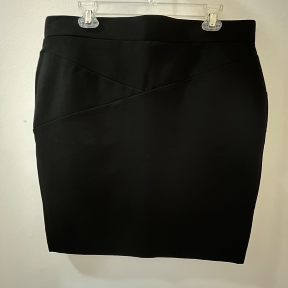 Bi-Stretch Black Pencil Skirt - Picture 10 of 10